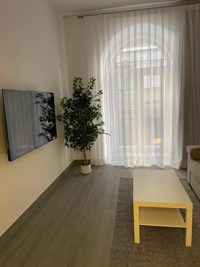 Suara Apartamentos 1 Madrid Dış mekan fotoğraf